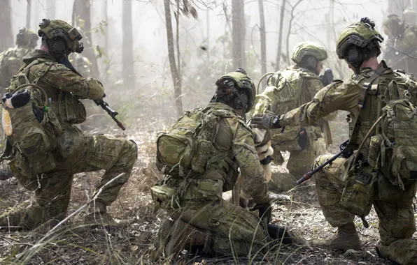 Weapons, dog, army, soldiers