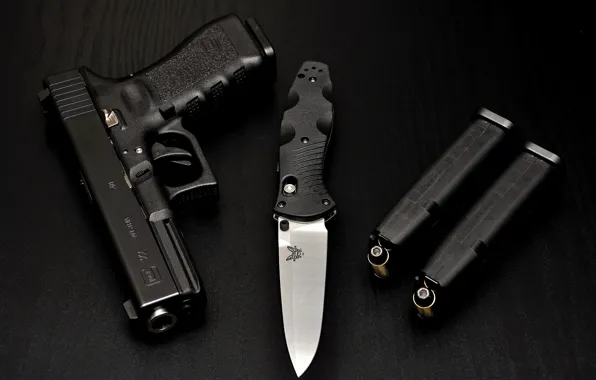 Gun, weapons, table, black, knife, cartridges, black, shop