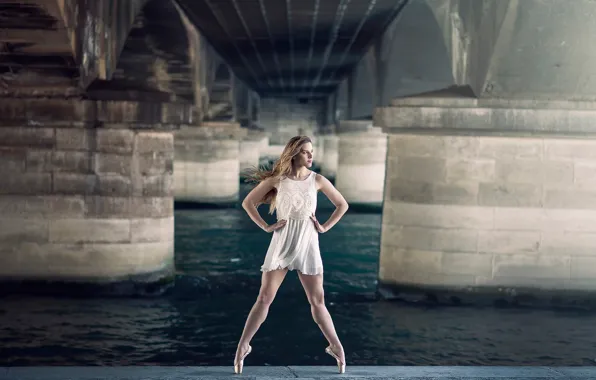 Picture bridge, grace, ballerina, Pointe shoes, Marine Fauvet