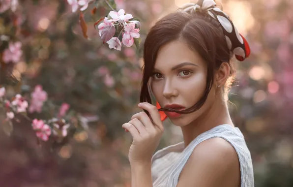 Picture look, face, hair, hand, portrait, spring, flowering, bokeh