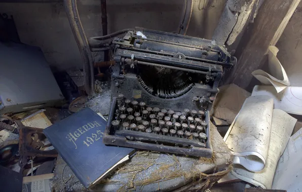 Picture Lost, Abandoned, Typewriter