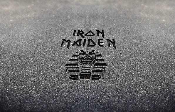 Logo, iron maiden, heavy metal, cement, eddie, nwobhm
