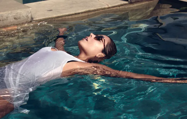 Face, model, pool, glasses, Cristina