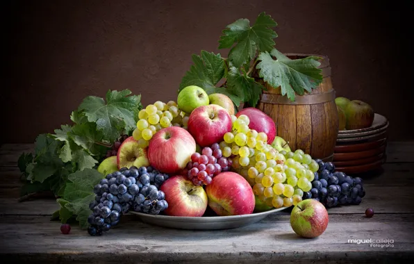 Apples, grapes, barrel