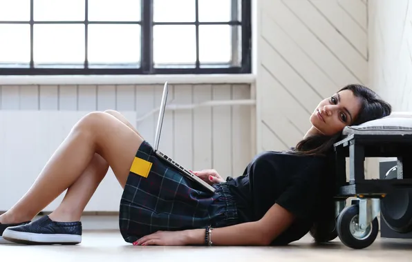Girl, legs, beautiful, model, brunette, cute, laptop, skirt