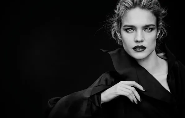 Picture model, makeup, hairstyle, blonde, black and white, black background, photoshoot, Natalia Vodianova