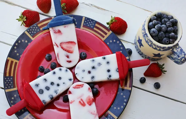 Picture berries, blueberries, strawberry, plate, ice cream, Cup