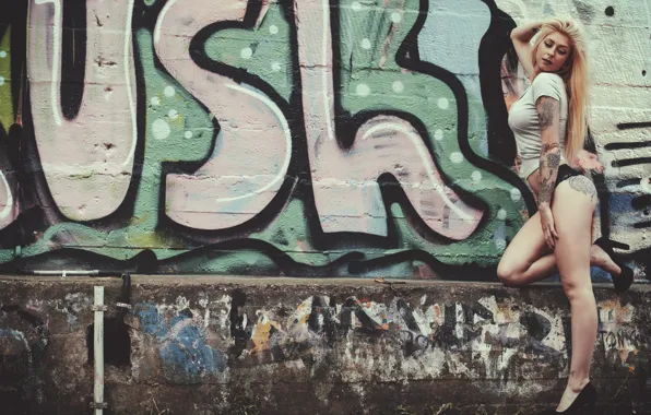 Sexy, pose, graffiti, model, panties, makeup, Mike, figure