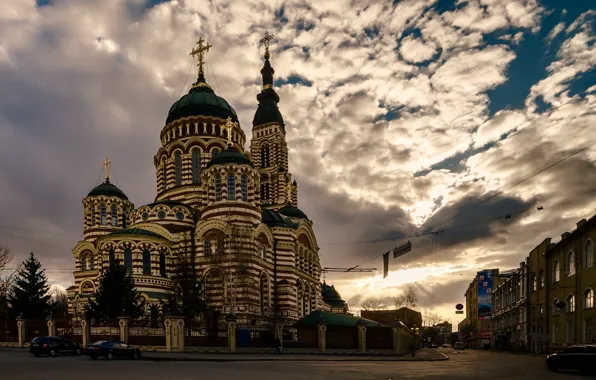 Clouds, street, Ukraine, Ukraine, Kharkov, Holy Annunciation Cathedral, Kharkov, Annunciation Cathedral