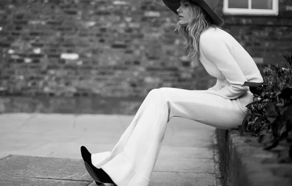 Photo, model, hat, blonde, shoes, black and white, in white, pants