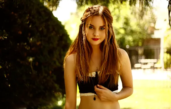 Look, portrait, photoshoot, Liana Liberato, photographer Bri Smith