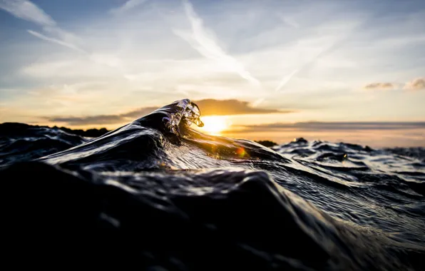 Picture sea, light, wave