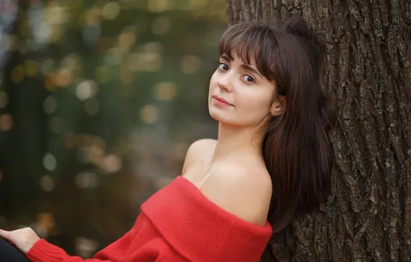 Autumn, Park, dreams, trunk, blurred background, black eyes, Oksana Vedmedenko