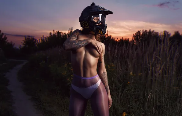 Field, panties, the evening, figure, tattoo, helmet, Ura Pechen, Light Statham