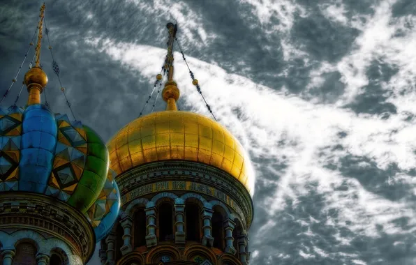 Picture Russia, Saint Petersburg, Onion Domes of Church of the Savior on Blood