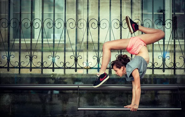 Picture girl, photographer, girl, photography, sneakers, photographer, Dimitry Roulland