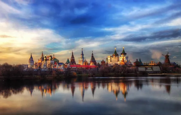 Picture reflection, Moscow, the Kremlin
