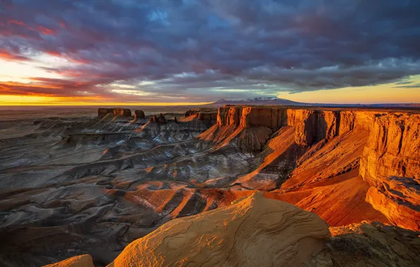 Picture mountains, rocks, canyon