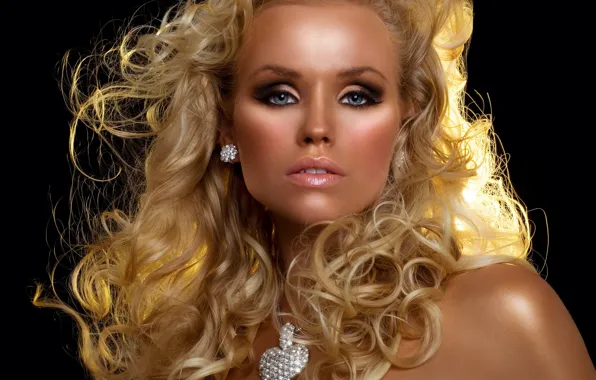 Look, face, model, hair, tan, makeup, beauty, heart