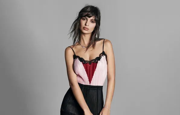 Pose, background, model, portrait, actress, brunette, beauty, Emily Ratajkowski