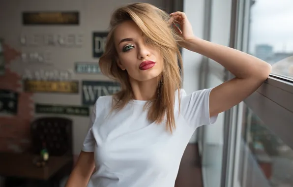 Pose, room, model, portrait, makeup, t-shirt, hairstyle, blonde