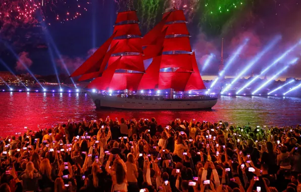 Picture festival, Scarlet sails, Saint Petersburg