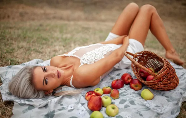 Picture apples, Girl, Alexey Yuriev