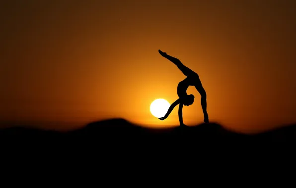 BODY, The SUN, POSE, SILHOUETTE, FLEXIBILITY, STRETCHING
