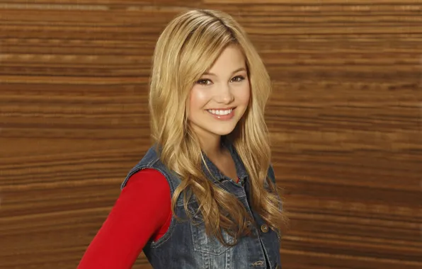 Picture girl, smile, sweetheart, actress, blonde, singer, beautiful, Olivia Holt