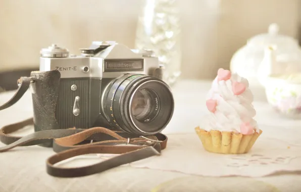 The camera, hearts, cake, cream, Zenit