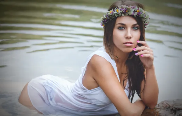 Picture girl, lake, Paula