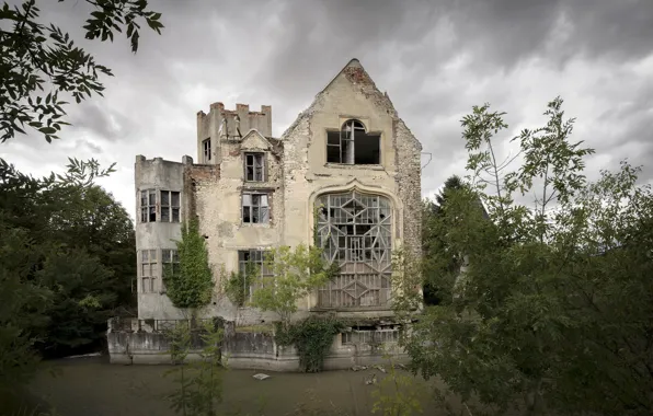 Nature, house, ruins
