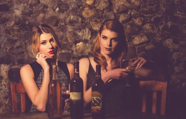 Table, background, girls, wine, restaurant, bottle, Andrea, Rachel