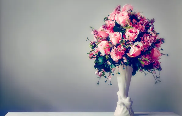 Table, background, roses, bouquet, vase