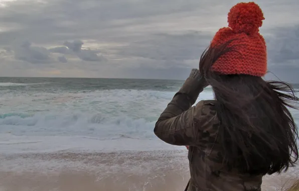 Picture cold, sea, wave, girl, the wind, hat, hair, back