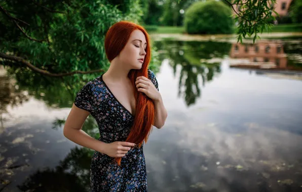 Picture greens, girl, pond, makeup, dress, hairstyle, is, redhead