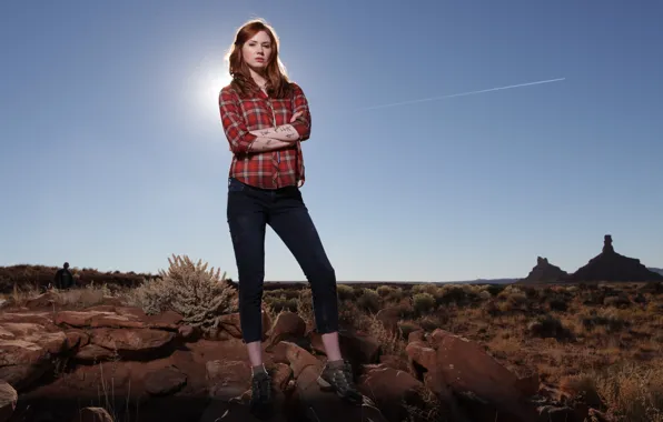 Desert, red, shirt, Amy Pond, Karen Gillan, Karen Gillan, Amy Pond