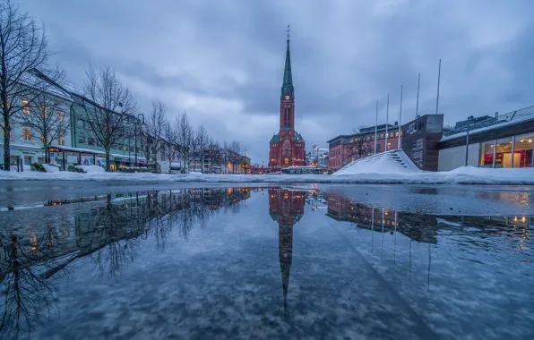Picture Arendal, Trinity church, Refecrion