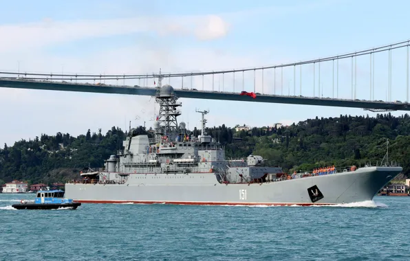 Ship, large, Azov, landing, the Straits
