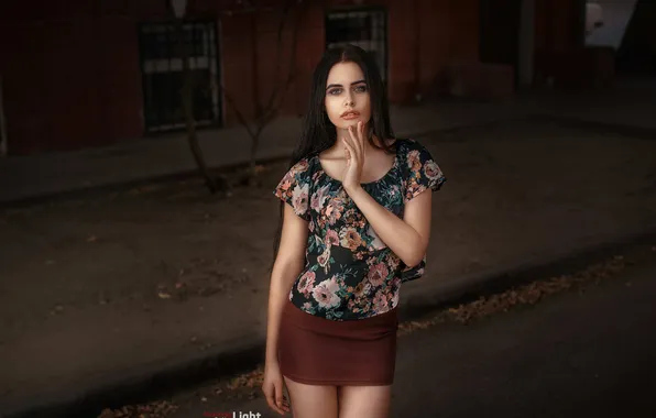 House, mini skirt, on the street, standing, girl posing, city photo shoot