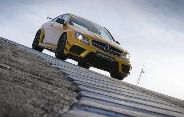Picture the sky, yellow, supercar, Mercedes, AMG, racing track, the front, Mercedes-benz