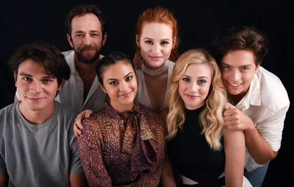 Picture Riverdale, Veronica Lodge, Camila Mendes, Betty Cooper, Cole Sprouse, Lili Reinhart, Riverdale, Cheryl Blossom