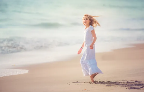 Picture sand, smile, surf, girl, Edie Layland