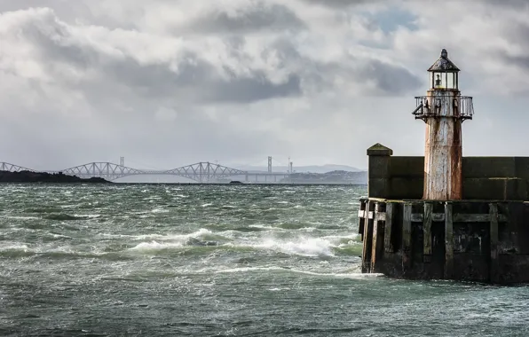 Picture Bridge, lighthouse, River Forth, Burntisland