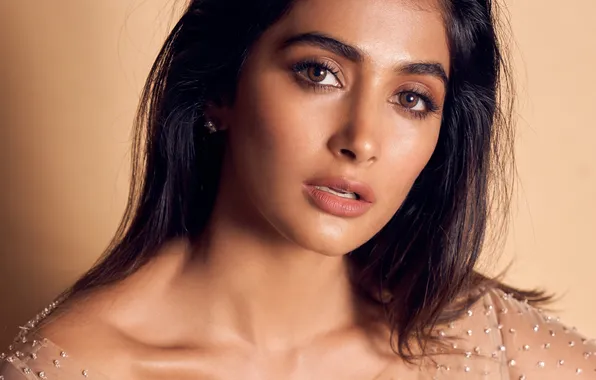 Portrait, Makeup, Earrings, Top, Pooja Hegde, Indian actress, Bollywood actress