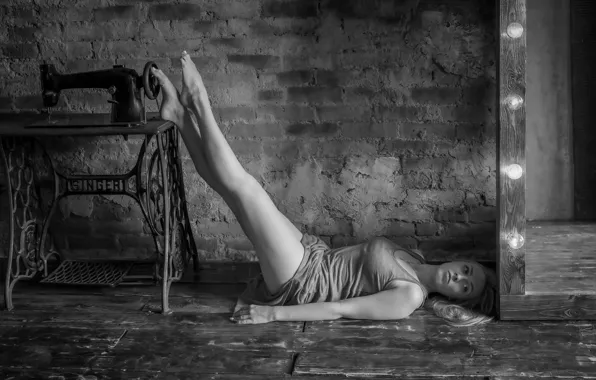 Picture girl, legs, sewing machine, Kip Garik