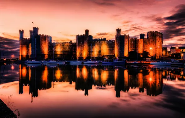 The sky, night, lights, Wales, the Caernarfon castle