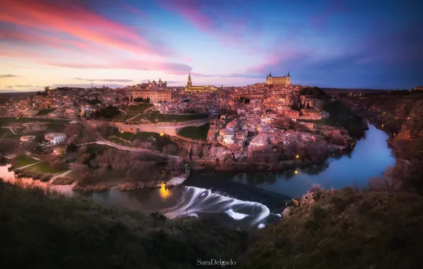 Picture the sky, the city, lights, the evening, Spain, Toledo, the Tagus river