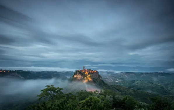 Picture Italy, Lazio, Civita di Bagnoregio, ancient town