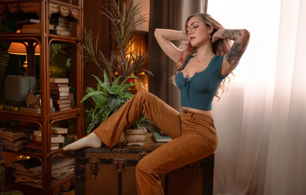 Picture vintage, model, tattoo, women, indoors, women with glasses, crop top, inked girls